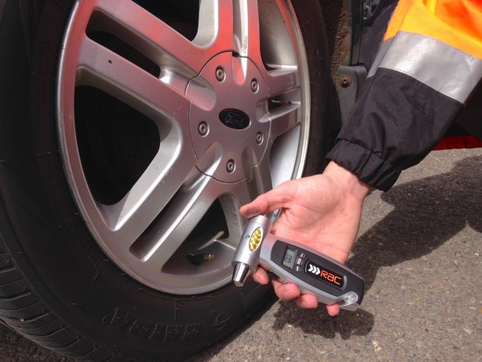 How Often Should You Check Tyre Pressure